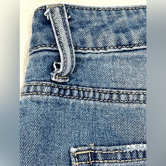 Time and True Women’s Blue Jean Shorts with Floral Embroidery Size 4 - Picture 16 of 16